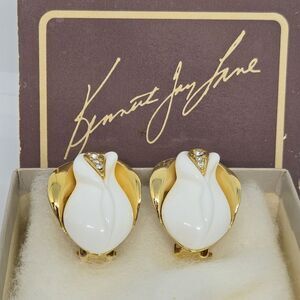 Vintage KJL Kenneth Jay Lane Avon White Midnight Rose Clip On Earrings ESTATE